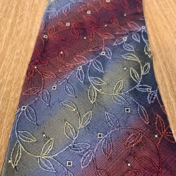 Classic 10cm Wide Silk Tie - Picture 2 of 4